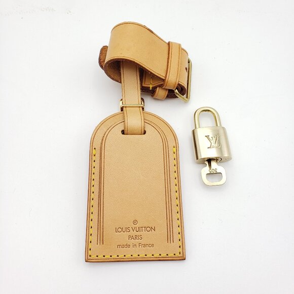 Authentic Louis Vuitton Luggage tag with Lock and Key - Picture 3 of 15